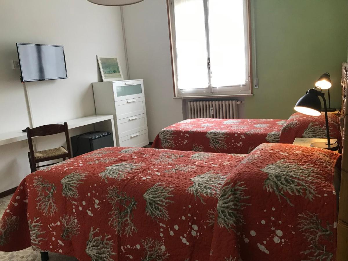 B&B Ospedale Maggiore Parma Affittacamere Exteriör bild